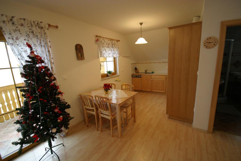 Apartment Karmen Ratece Bagian luar foto